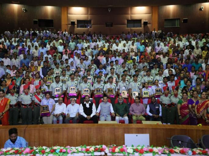 salary hike maternity leave and continued service government will empower employees said cm pramod sawant | पगारवाढ, मातृत्व रजा अन् सेवेत कायम, कर्मचाऱ्यांना सरकार देणार बळ: मुख्यमंत्री salary hike maternity leave and continued service government will empower employees said cm pramod sawant | पगारवाढ, मातृत्व रजा अन् सेवेत कायम, कर्मचाऱ्यांना सरकार देणार बळ: मुख्यमंत्री