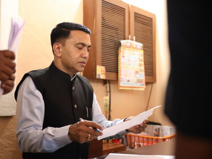 cm pramod sawant advice to encourage local | परप्रांतीय पुन्हा टार्गेट; स्थानिकांना प्रोत्साहन देण्याचा मुख्यमंत्र्यांचा सल्ला cm pramod sawant advice to encourage local | परप्रांतीय पुन्हा टार्गेट; स्थानिकांना प्रोत्साहन देण्याचा मुख्यमंत्र्यांचा सल्ला
