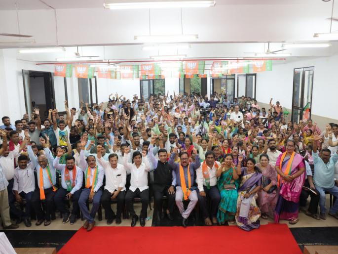 cm pramod sawant visit to south goa interacting and meeting thousands of people throughout the day | मुख्यमंत्र्यांचा दक्षिण गोव्यात झंझावात; दिवसभर हजारो लोकांशी संवाद व गाठीभेटी cm pramod sawant visit to south goa interacting and meeting thousands of people throughout the day | मुख्यमंत्र्यांचा दक्षिण गोव्यात झंझावात; दिवसभर हजारो लोकांशी संवाद व गाठीभेटी