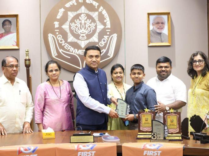 cm pramod sawant felicitates techno savvy students | टेक्नोसेव्ही विद्यार्थ्यांचा मुख्यमंत्र्यांकडून गौरव cm pramod sawant felicitates techno savvy students | टेक्नोसेव्ही विद्यार्थ्यांचा मुख्यमंत्र्यांकडून गौरव
