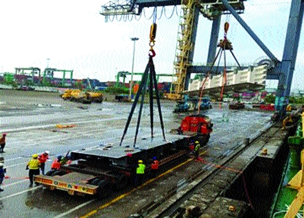 Content of C-Link project at JNPT port | सी-लिंक प्रकल्पाची सामुग्री जेएनपीटी बंदरात Content of C-Link project at JNPT port | सी-लिंक प्रकल्पाची सामुग्री जेएनपीटी बंदरात