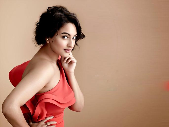 Sonakshi Sinha disclosed the ban; Alia Bhatt will be breaking up with this actor and patches this year! | सोनाक्षी सिन्हाने केला खुलासा; यावर्षी होणार आलिया भट्टचे ब्रेकअप अन् ‘या’ अभिनेत्यासोबत होईल पॅचअप! Sonakshi Sinha disclosed the ban; Alia Bhatt will be breaking up with this actor and patches this year! | सोनाक्षी सिन्हाने केला खुलासा; यावर्षी होणार आलिया भट्टचे ब्रेकअप अन् ‘या’ अभिनेत्यासोबत होईल पॅचअप!
