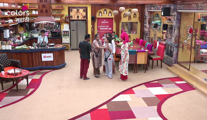 There will be a fight in the Big Boss house today | बिग बॉसच्या घरात आज होणार कडाक्याचे भांडण