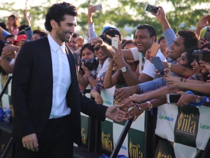 Bollywood stars star on green carpet .... | ग्रीन कार्पेटवर बॉलिवूड तारे-तारकांचा जलवा....