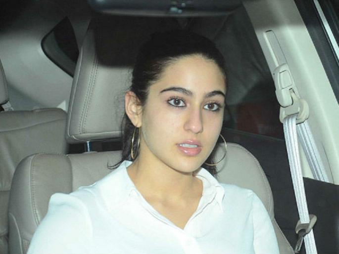 NO bikini; Amrita told mother to Sarah Ali Khan! | NO bikini; सारा अली खानला आई अमृताने बजावले! NO bikini; Amrita told mother to Sarah Ali Khan! | NO bikini; सारा अली खानला आई अमृताने बजावले!