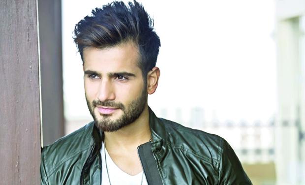 Casting Couch, 'Ha' Actor; 'Hard to do hard work or not?' | कास्टिंग काउचला बळी पडला ‘हा’ अभिनेता; ‘हार्ड काम करायचे की स्मार्ट?’ अशी दिली आॅफर! Casting Couch, 'Ha' Actor; 'Hard to do hard work or not?' | कास्टिंग काउचला बळी पडला ‘हा’ अभिनेता; ‘हार्ड काम करायचे की स्मार्ट?’ अशी दिली आॅफर!