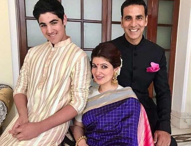 Akshay Kumar said, 'About the twinkle periods, son speaks freely with Aarav'! | अक्षयकुमारने म्हटले, ‘ट्विंकल पीरियड्सविषयी मुलगा आरवसोबत मोकळेपणाने बोलते’!