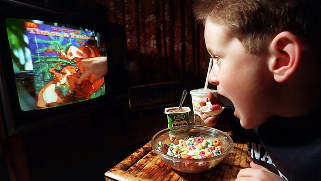 ALERT: Watch TV while eating food is harmful to health! | ALERT : जेवताना टीव्ही पाहणे आरोग्यासाठी हानिकारक !