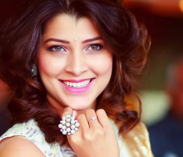 Tejaswini Pandit ENJOY Holiday | तेजस्विनी पंडीत एन्जॉय हॉलिडे