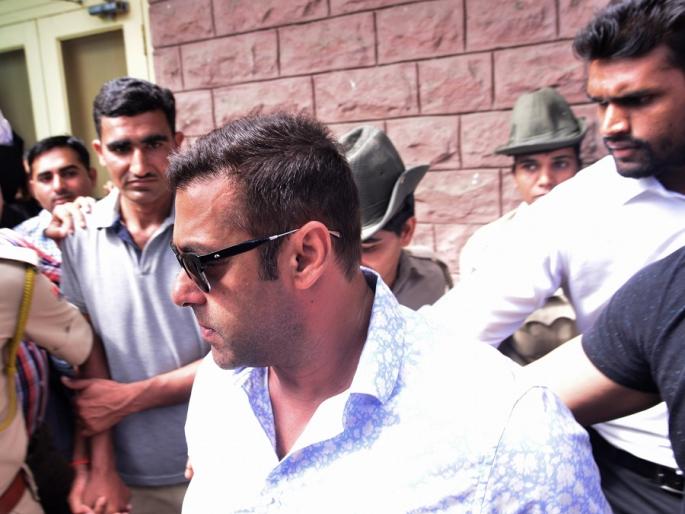 Salman Khan's 'jail' 'Bell'? In the case of clove hunting case, tomorrow | सलमान खानला ‘जेल’ की ‘बेल’? काळवीट शिकार प्रकरणी उद्या निकाल Salman Khan's 'jail' 'Bell'? In the case of clove hunting case, tomorrow | सलमान खानला ‘जेल’ की ‘बेल’? काळवीट शिकार प्रकरणी उद्या निकाल