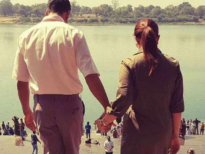 Where did Akshay Kumar go with Miss Funnie Bones? | ​मिसेस फनी बोन्ससोबत कुठे निघालायं अक्षय कुमार?