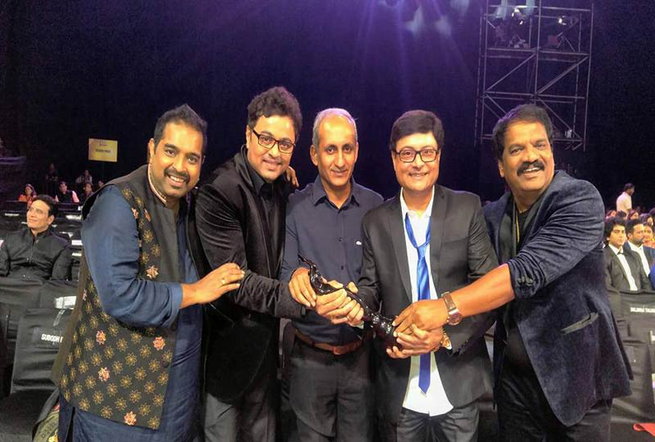 Presentation of the Filmfare Award ceremony | फिल्मफेअर पुरस्कार सोहळ््याला ता-यांची उपस्थिती Presentation of the Filmfare Award ceremony | फिल्मफेअर पुरस्कार सोहळ््याला ता-यांची उपस्थिती