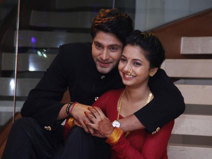 So Romantic: Shiva and Gauri Offscreen Chemistry | So Romantic:शिव आणि गौरी ऑफस्क्रीन केमिस्ट्री So Romantic: Shiva and Gauri Offscreen Chemistry | So Romantic:शिव आणि गौरी ऑफस्क्रीन केमिस्ट्री