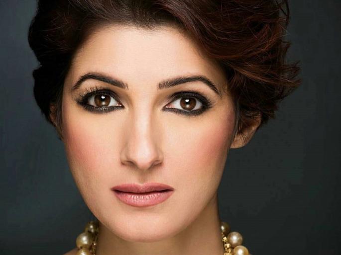 Twinkle Khanna says, Trailers on social media like poultry ... !! | ट्विंकल खन्ना म्हणते, सोशल मीडियावरचे ट्रोलर्स हे झुरळांसारखे...!!