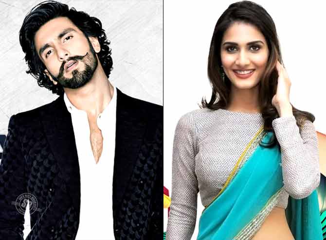 Poster out of 'Bicchrain'; Ranveer-Wani's 'Lip Lock'! | ‘बेफिक्रे’चे पोस्टर आऊट; रणवीर-वाणीचा ‘लिप लॉक’! Poster out of 'Bicchrain'; Ranveer-Wani's 'Lip Lock'! | ‘बेफिक्रे’चे पोस्टर आऊट; रणवीर-वाणीचा ‘लिप लॉक’!