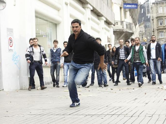 Hollywood's Stuntman Popular in Bollywood | हॉलिवूडचे स्टंटमॅन बॉलिवूडमध्ये पॉप्युलर Hollywood's Stuntman Popular in Bollywood | हॉलिवूडचे स्टंटमॅन बॉलिवूडमध्ये पॉप्युलर
