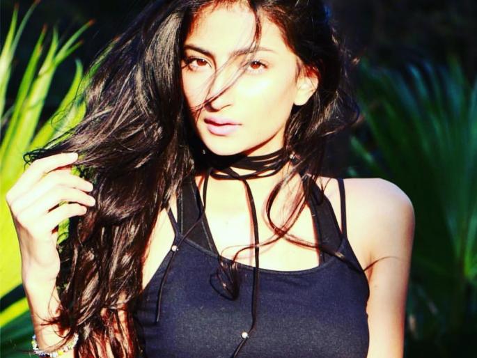 Shweta Tiwari's daughter increased; Sunny Deol's son's film rejected! | श्वेता तिवारीच्या मुलीचे वाढले भाव; सनी देओलच्या मुलाच्या चित्रपटाचे आॅडिशन नाकारले!