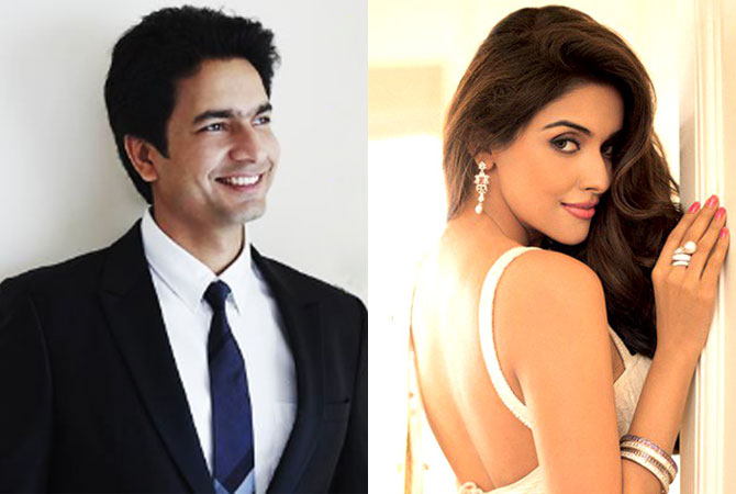 Asin's unique liberation! | असिनचे आगळेवेगळे सेलिब्रेशन! Asin's unique liberation! | असिनचे आगळेवेगळे सेलिब्रेशन!