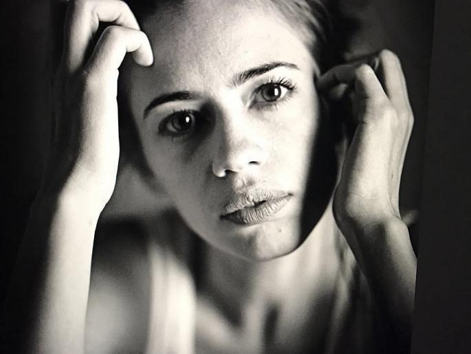 OMG !! Not even Esha Gupta but Kalki Koechlin too 'Nude' !! | OMG!! ​इशा गुप्ताचं नाही तर कल्की कोच्लिनही झाली ‘न्यूड’!!