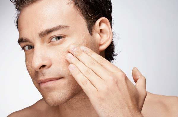YOUNGER LOOK: Lemon juice and young eyes before shaving! | ​YOUNGER LOOK : दाढी करण्यापूर्वी लिंबू लावा आणि तरुण दिसा !
