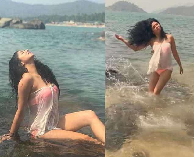 So the photos that Kavita Kaushik shares, the netshells also give feedback | म्हणून कविता कौशिक शेअर करते असे फोटो,तर नेटीझन्सही दितायेत अशा प्रतिक्रीया So the photos that Kavita Kaushik shares, the netshells also give feedback | म्हणून कविता कौशिक शेअर करते असे फोटो,तर नेटीझन्सही दितायेत अशा प्रतिक्रीया