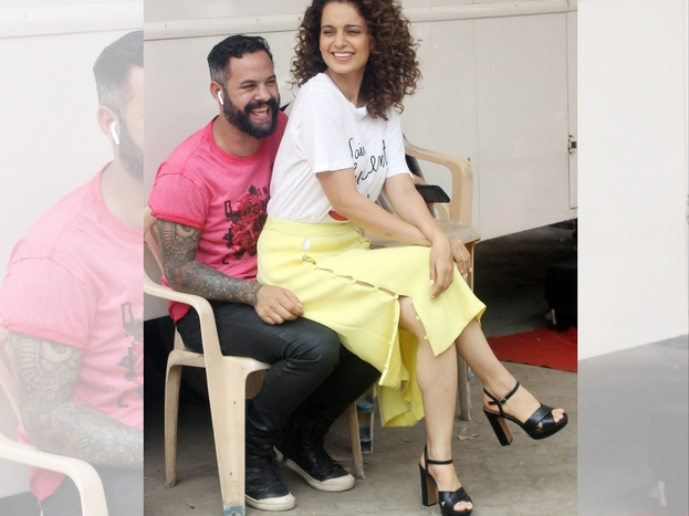 OMG: Kangana Ranaut sitting on his lap !! | OMG : कोणाच्या मांडीवर बसली कंगना राणौत!! OMG: Kangana Ranaut sitting on his lap !! | OMG : कोणाच्या मांडीवर बसली कंगना राणौत!!