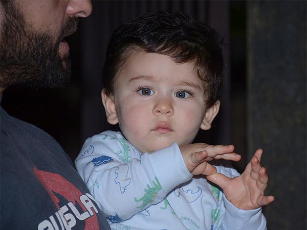 Look, some super-cute photos of Timur Ali Khan! | पाहा, तैमूर अली खानचे काही सुपर क्यूट फोटो! Look, some super-cute photos of Timur Ali Khan! | पाहा, तैमूर अली खानचे काही सुपर क्यूट फोटो!