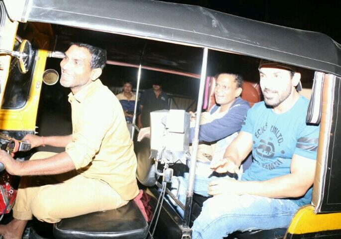 John Abraham visits Gaiety Cinema by Rickshaw | John Abraham visits Gaiety Cinema by Rickshaw John Abraham visits Gaiety Cinema by Rickshaw | John Abraham visits Gaiety Cinema by Rickshaw