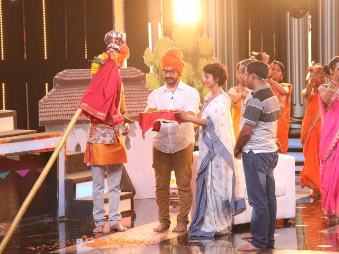Aamir Khan founded by Marathomoli Gudiya | आमिर खानने उभारली मराठमोळी गुढी