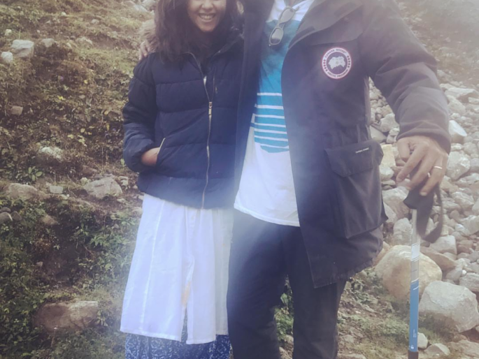 Ekta Kapoor reached Kedarnath's set | एकता कपूर पोहोचली केदारनाथच्या सेटवर Ekta Kapoor reached Kedarnath's set | एकता कपूर पोहोचली केदारनाथच्या सेटवर
