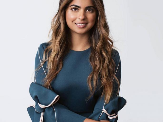 Mukesh Ambani's daughter Isha Ambani to take strong entry in Bollywood! | ​मुकेश अंबानीची मुलगी इशा अंबानी घेणार बॉलिवूडमध्ये दमदार एन्ट्री !