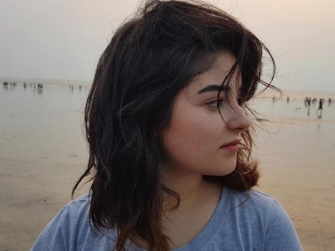 'Dangal Girl', Zayara Wasim, air strikes! Cried crying crying !! | ‘दंगल गर्ल’ जायरा वसीमसोबत विमानात छेडछाड! रडत रडत सांगितली आपबीती!! 'Dangal Girl', Zayara Wasim, air strikes! Cried crying crying !! | ‘दंगल गर्ल’ जायरा वसीमसोबत विमानात छेडछाड! रडत रडत सांगितली आपबीती!!
