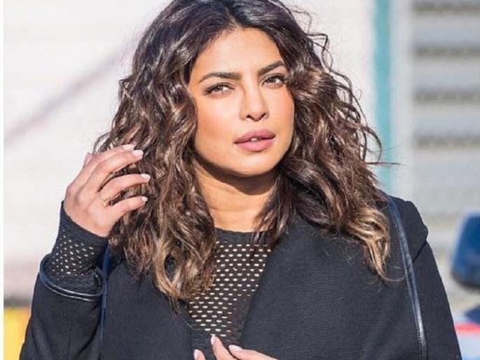 Do you see Priyanka Chopra's new look after cutting long hair? | लांबसडक केस कापल्यानंतरचा प्रियांका चोप्राचा नवा लूक तुम्ही पाहिलातं? Do you see Priyanka Chopra's new look after cutting long hair? | लांबसडक केस कापल्यानंतरचा प्रियांका चोप्राचा नवा लूक तुम्ही पाहिलातं?