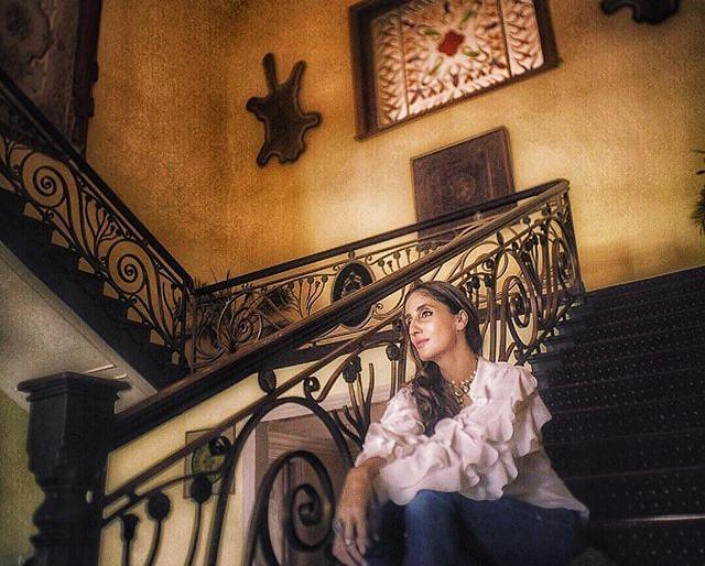 Suzanne Khan's sister has been smoking social media, shares hot photos! | सुझान खानच्या बहिणीने सोशल मीडियावरील वातावरण तापविले, हॉट फोटो केले शेअर! Suzanne Khan's sister has been smoking social media, shares hot photos! | सुझान खानच्या बहिणीने सोशल मीडियावरील वातावरण तापविले, हॉट फोटो केले शेअर!