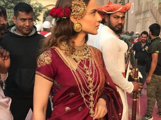 Do not miss: Have you seen this Kangna of Manikarnika set? | Don't miss : मणिकर्णिका’च्या सेटवरची ही कंगना राणौत तुम्ही पाहिली? Do not miss: Have you seen this Kangna of Manikarnika set? | Don't miss : मणिकर्णिका’च्या सेटवरची ही कंगना राणौत तुम्ही पाहिली?