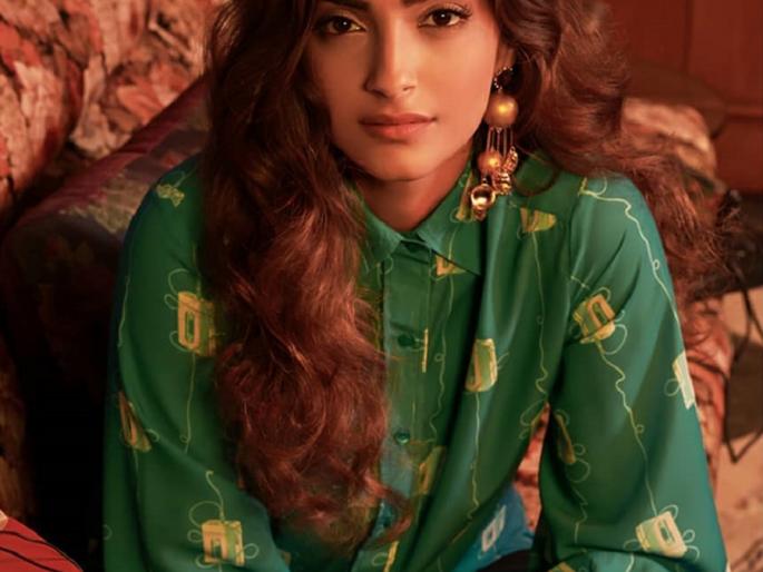 Sonam Kapoor smiles with a 'smart' answer Read, Users' Interesting Comments !! | ​एका ‘स्मार्ट’ उत्तराने सोनम कपूरचे झाले हसे! वाचा, युजर्सच्या मजेशीर कमेंट्स!!