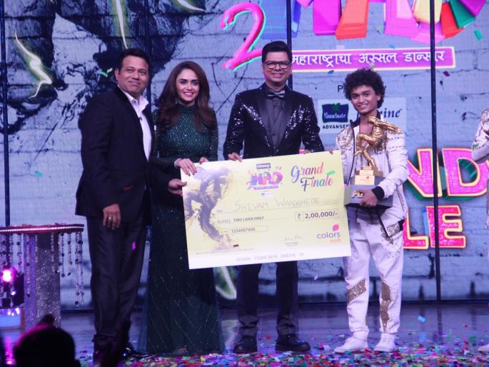 Shivam Wankhede was the winner of 2 MAD program | शिवम वानखेडे ठरला 2 MAD कार्यक्रमाचा विजेता Shivam Wankhede was the winner of 2 MAD program | शिवम वानखेडे ठरला 2 MAD कार्यक्रमाचा विजेता