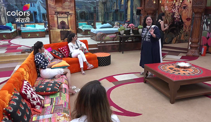 Bigg Boss: Day 41: Bhushan Kadu, Sharmishtha Raut and Smita have been in the process of going out of the house. | Bigg Boss Marathi Day 41:भूषण कडू,शर्मिष्ठा राऊत आणि स्मिता घरातून घराबाहेर जाण्याच्या प्रक्रियेमध्ये झाले नॉमिनेट