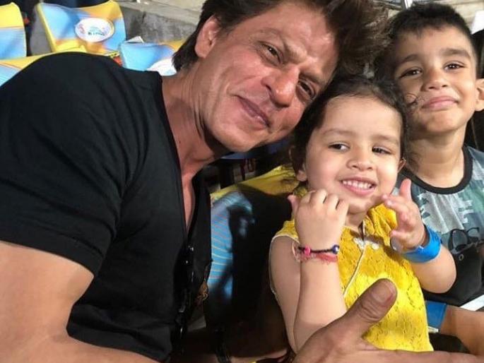 Shahrukh Khan's daughter accompanying Dhoni's daughter; See photos of both of them! | धोनीच्या मुलीसोबत जमली शाहरुख खानची गट्टी; पाहा दोघांमधील धमालमस्तीचे फोटो! Shahrukh Khan's daughter accompanying Dhoni's daughter; See photos of both of them! | धोनीच्या मुलीसोबत जमली शाहरुख खानची गट्टी; पाहा दोघांमधील धमालमस्तीचे फोटो!