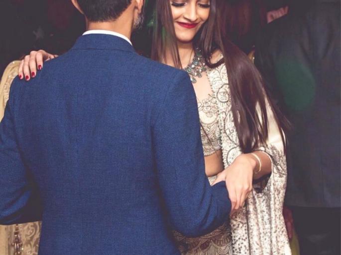 Sonam-Anand's wedding reception celebrations celebrate, photo! | सोनम-आनंदच्या लग्नाच्या रिसेप्शन सोहळ्यात सेलिब्रिटींची मांदियाळी, पाहा फोटो! Sonam-Anand's wedding reception celebrations celebrate, photo! | सोनम-आनंदच्या लग्नाच्या रिसेप्शन सोहळ्यात सेलिब्रिटींची मांदियाळी, पाहा फोटो!