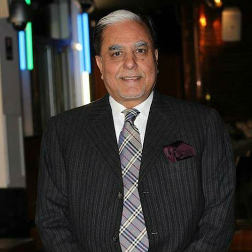 The world was created by the sun. | यांनी घडविले शून्यातून विश्‍व..