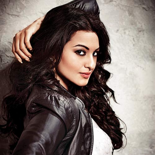 Sonakshi helicopter ride ... | सोनाक्षीची हॅलिकॉप्टर राईड.... Sonakshi helicopter ride ... | सोनाक्षीची हॅलिकॉप्टर राईड....