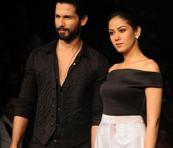 Shahid said about Meera, "Beeshera is twenty years old" | शाहीद मीराविषयी म्हणाला,‘बीस साल की हैं बेशरम’