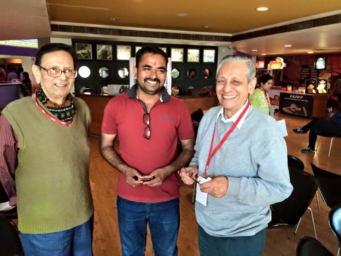 The creators of 'Baban' cinematic film made of 100 rupees | १०० रुपयांच्या गुंतवणुकीतून बनले 'बबन'सिनेमाचे निर्माते