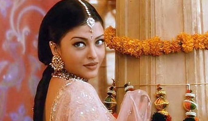 Aishwarya Rai got this new introduction ... | या सिनेमाने ऐश्वर्या रायला मिळवून दिली होती नवी ओळख... Aishwarya Rai got this new introduction ... | या सिनेमाने ऐश्वर्या रायला मिळवून दिली होती नवी ओळख...