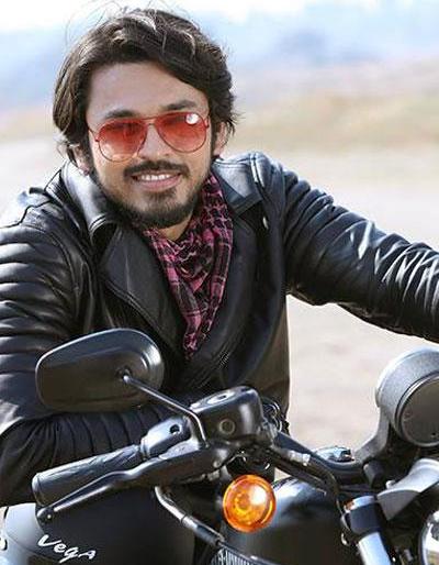 Fine rockman | ​ ललित झाला रॉकआॅन