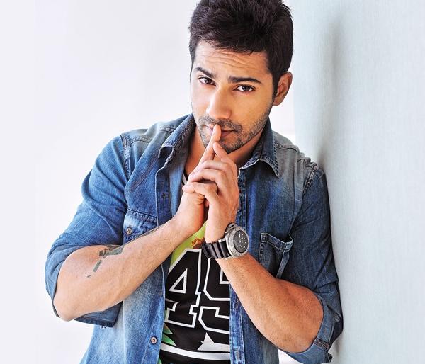 Varun says, 'young girls should develop unique style' | वरूण म्हणतो,‘युवतींनी विकसित करावी युनिक स्टाईल’ Varun says, 'young girls should develop unique style' | वरूण म्हणतो,‘युवतींनी विकसित करावी युनिक स्टाईल’
