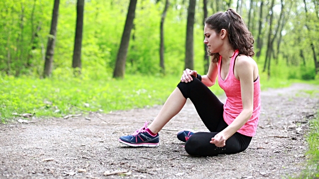 Are you helpless? | ​गुडघेदुखीने त्रस्त आहात?