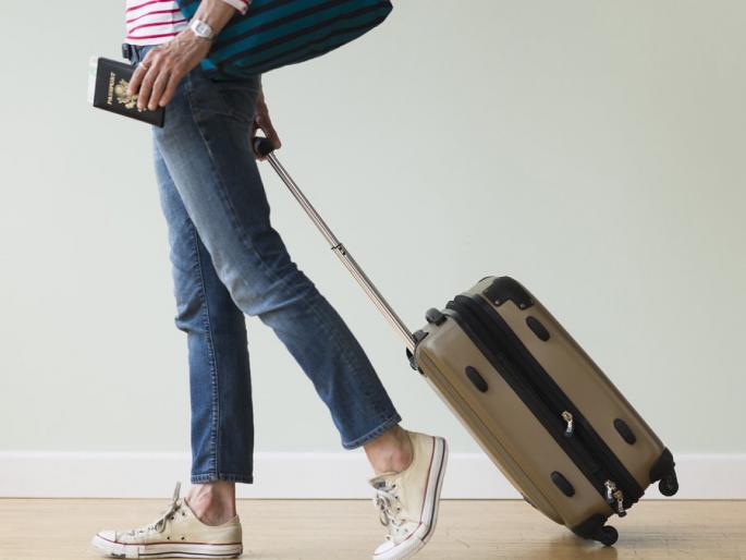 Travel Tips: Women should remember 'or' tips while traveling alone! | Travel Tips : एकट्याने प्रवास करताना महिलांनी लक्षात ठेवाव्यात ‘या’ टिप्स! Travel Tips: Women should remember 'or' tips while traveling alone! | Travel Tips : एकट्याने प्रवास करताना महिलांनी लक्षात ठेवाव्यात ‘या’ टिप्स!