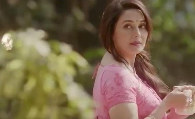 Pre-booking of 'Bucket List' to be started on Monday after the audience's request | प्रेक्षकांच्या आग्रहाखातर सोमवारपासूनच सुरू होणार 'बकेट लिस्ट'ची प्री-बुकींग Pre-booking of 'Bucket List' to be started on Monday after the audience's request | प्रेक्षकांच्या आग्रहाखातर सोमवारपासूनच सुरू होणार 'बकेट लिस्ट'ची प्री-बुकींग